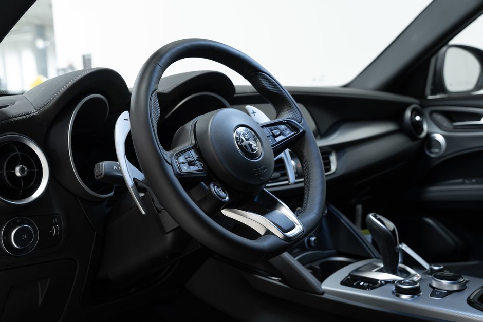 2026 Alfa Romeo Stelvio Veloce-13
