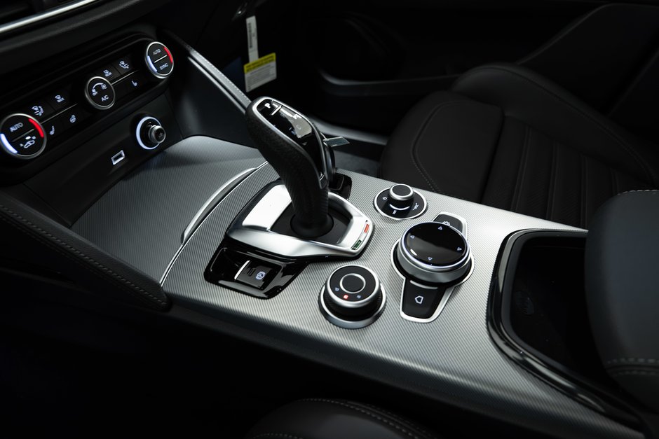 2026 Alfa Romeo Stelvio Veloce-16