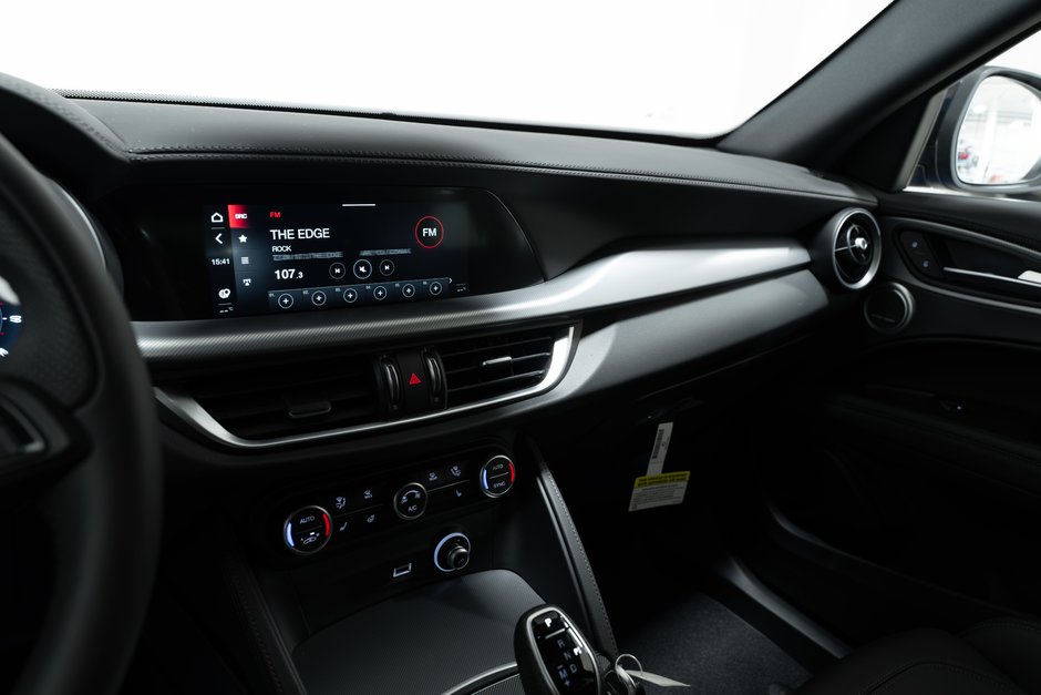 2026 Alfa Romeo Stelvio Veloce-15