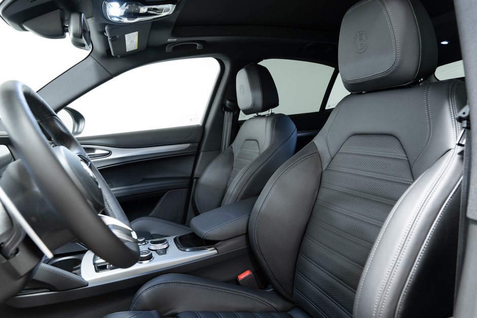 2026 Alfa Romeo Stelvio Veloce-11