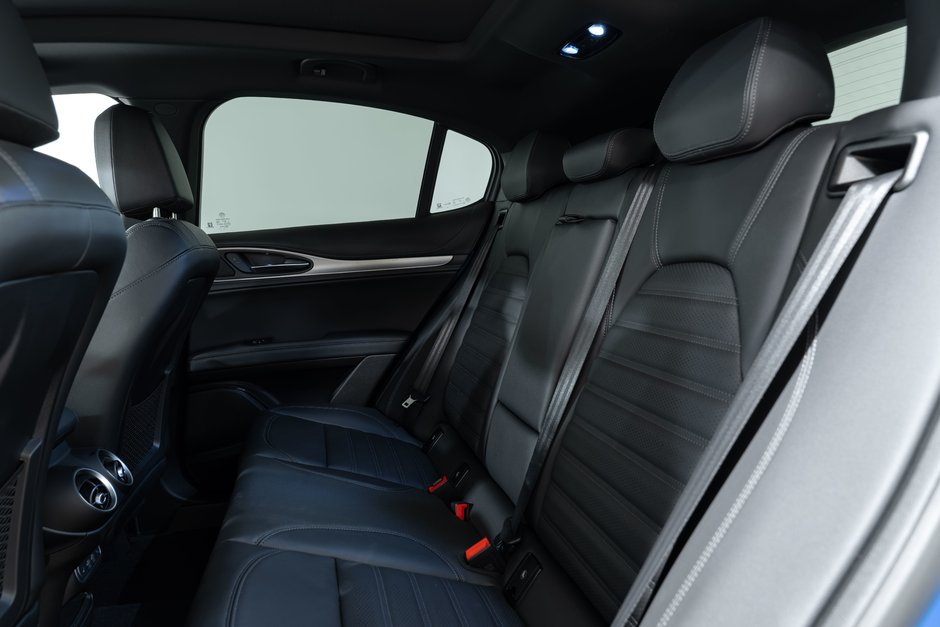 2026 Alfa Romeo Stelvio Veloce-23