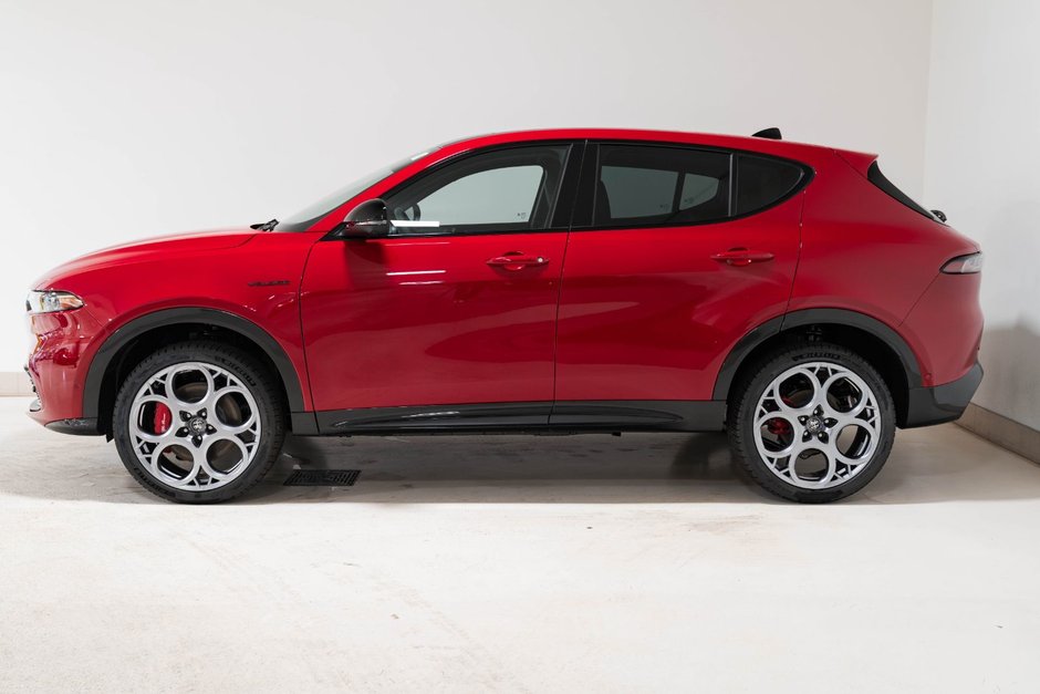 2024 Alfa Romeo Tonale Veloce-12
