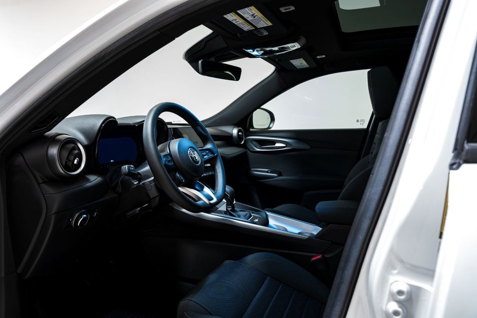 2024 Alfa Romeo Tonale Sprint-11