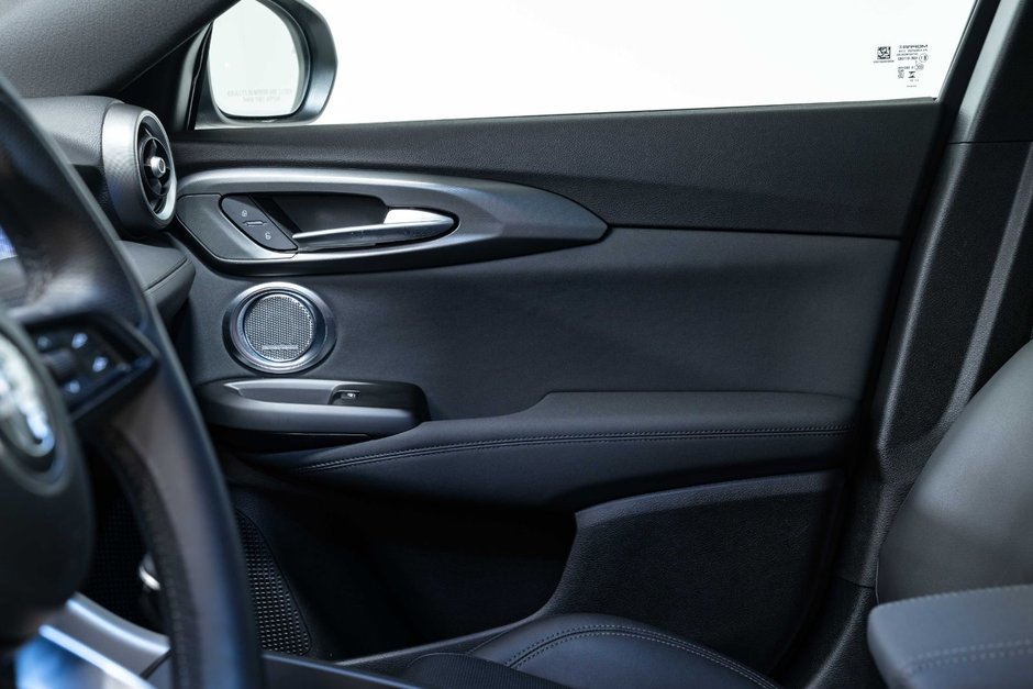 2024 Alfa Romeo Tonale Veloce-15