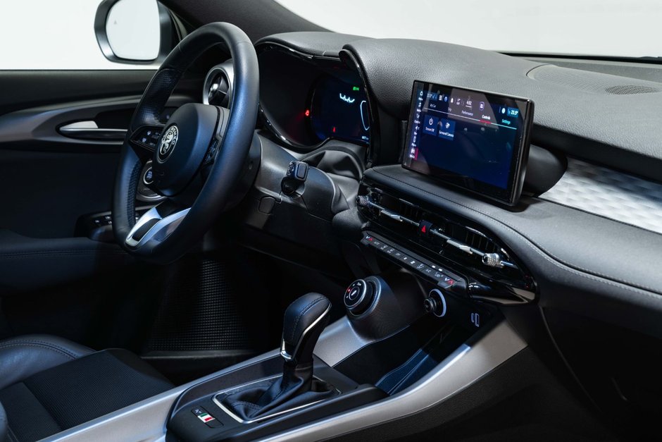 2024 Alfa Romeo Tonale Veloce-32