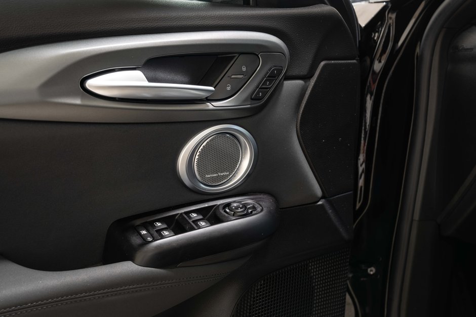 2025 Alfa Romeo Tonale Intensa-19