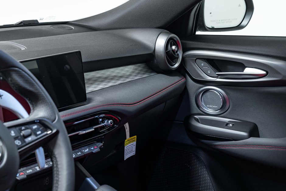 2026 Alfa Romeo Tonale Veloce-14