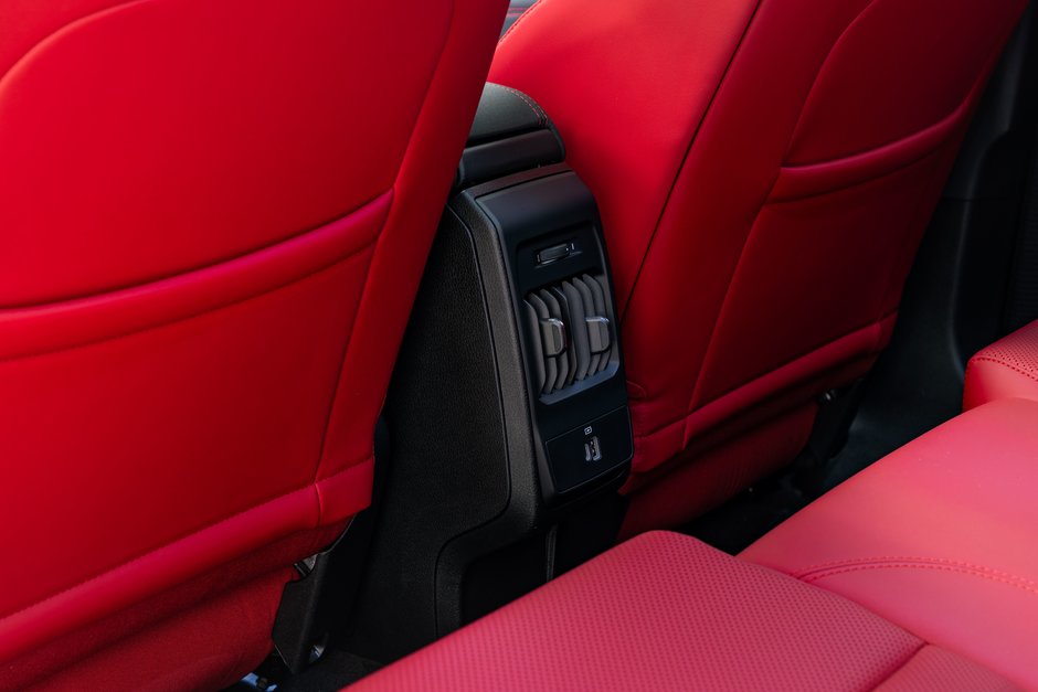 2026 Alfa Romeo Tonale Veloce-28