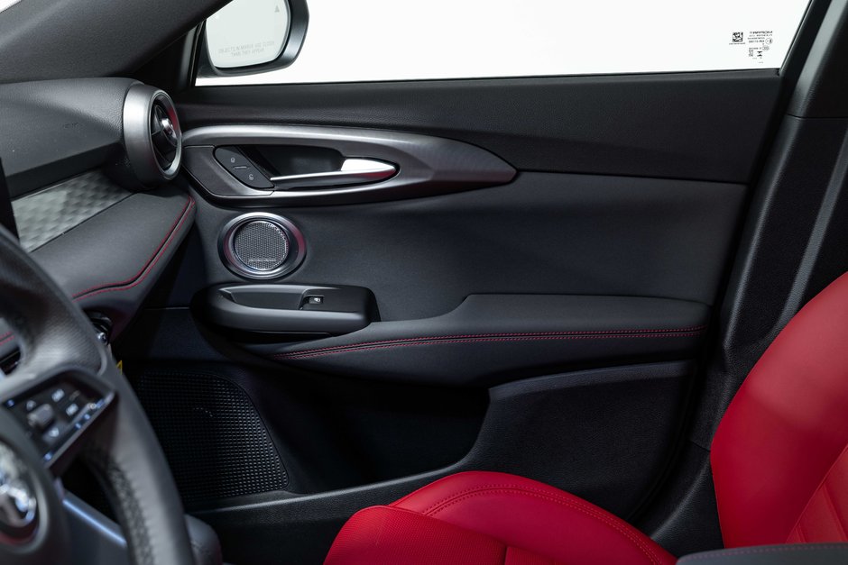 2026 Alfa Romeo Tonale Veloce-15