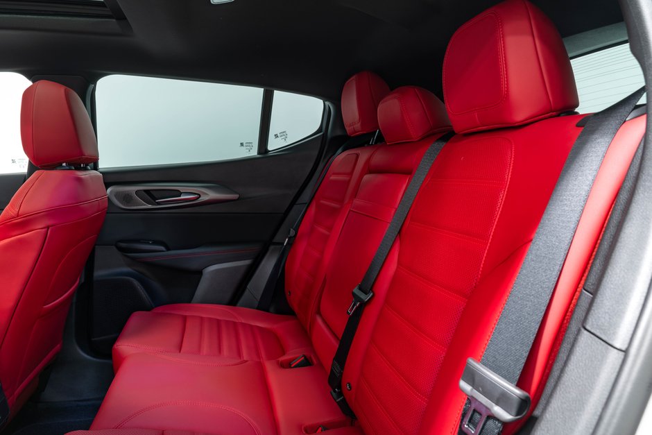 2026 Alfa Romeo Tonale Veloce-27