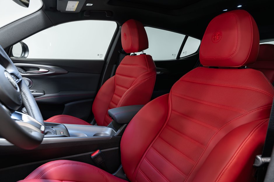 2026 Alfa Romeo Tonale Veloce-11