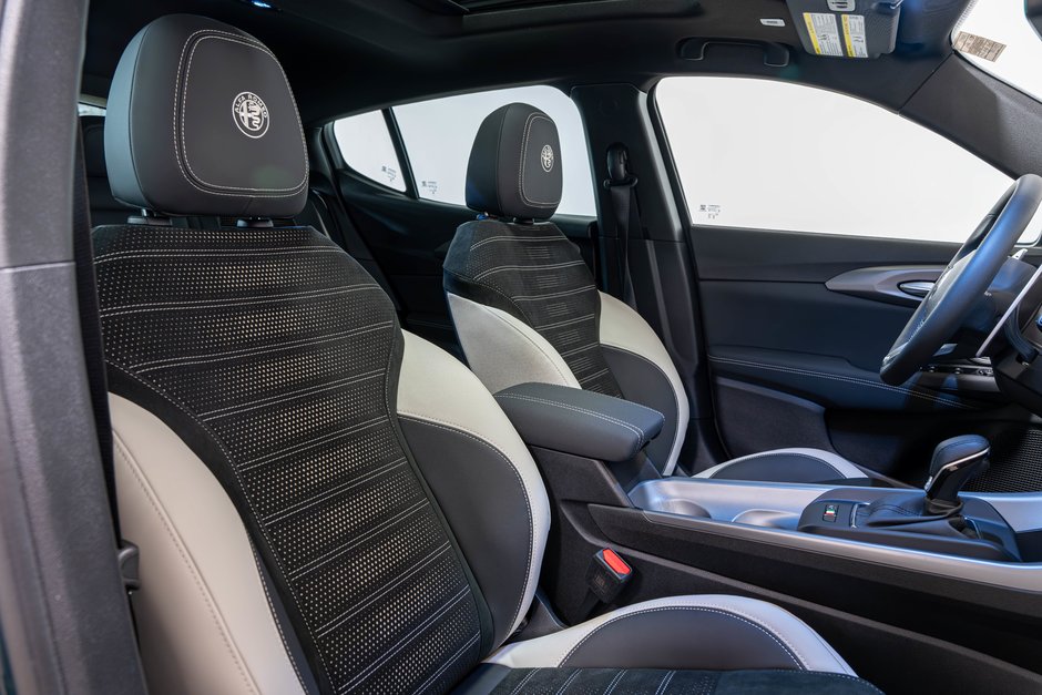 2026 Alfa Romeo Tonale Speciale-20