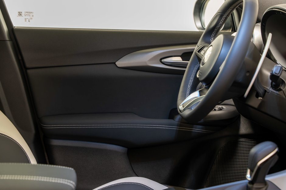 2026 Alfa Romeo Tonale Speciale-23