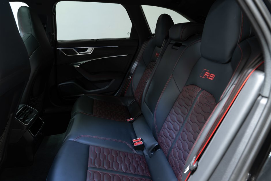 2025 Audi RS 6 Avant performance-23