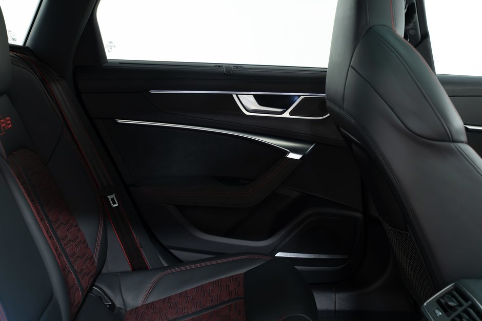 2025 Audi RS 6 Avant performance-27