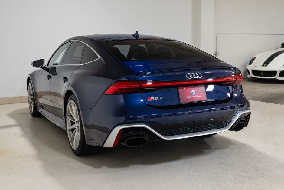 2021 Audi RS 7 4.0T quattro 8sp Tiptronic-7