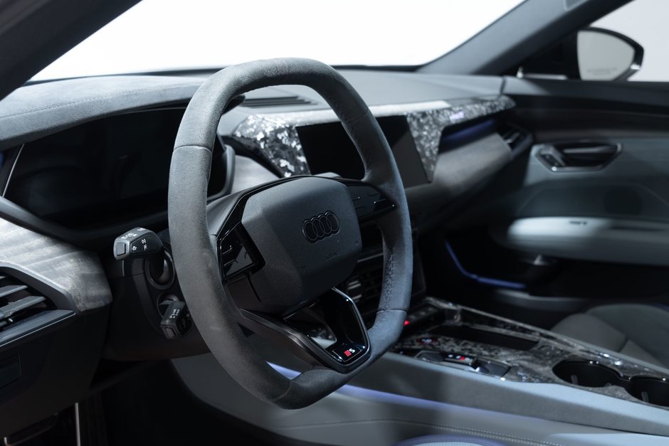 2025 Audi S e-tron GT quattro-13