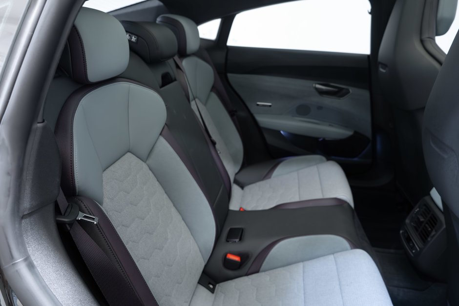 2025 Audi S e-tron GT quattro-26