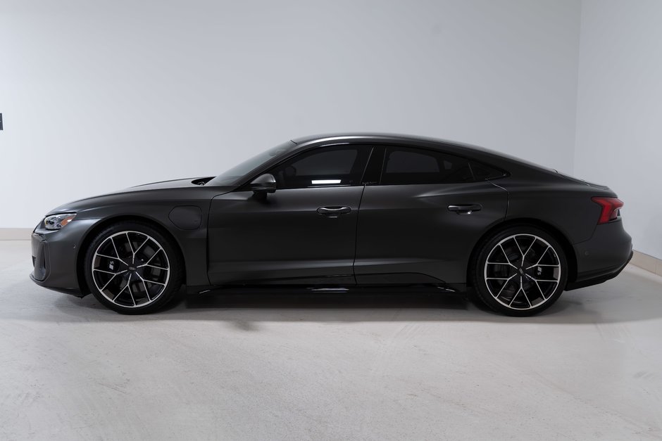 2025 Audi S e-tron GT quattro-8