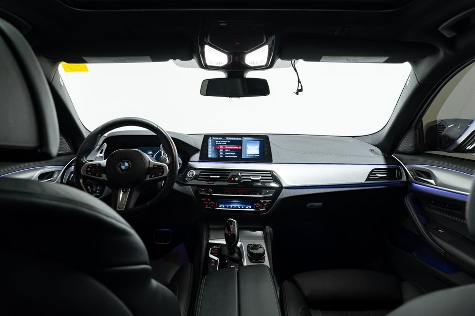 2018 BMW 5 Series M550i xDrive-31