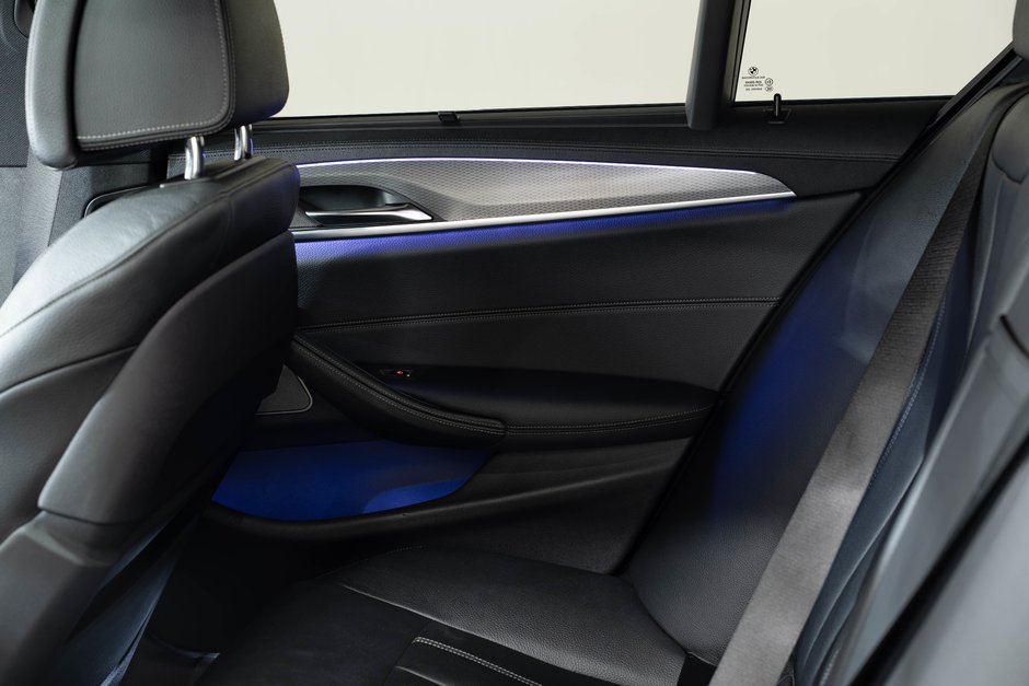 2018 BMW 5 Series M550i xDrive-26