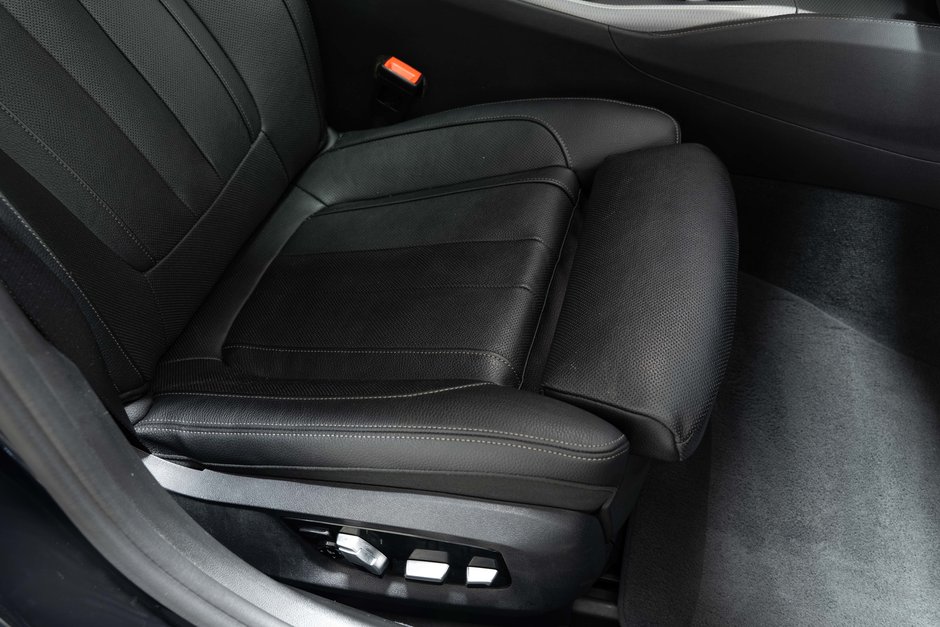 2018 BMW 5 Series M550i xDrive-20