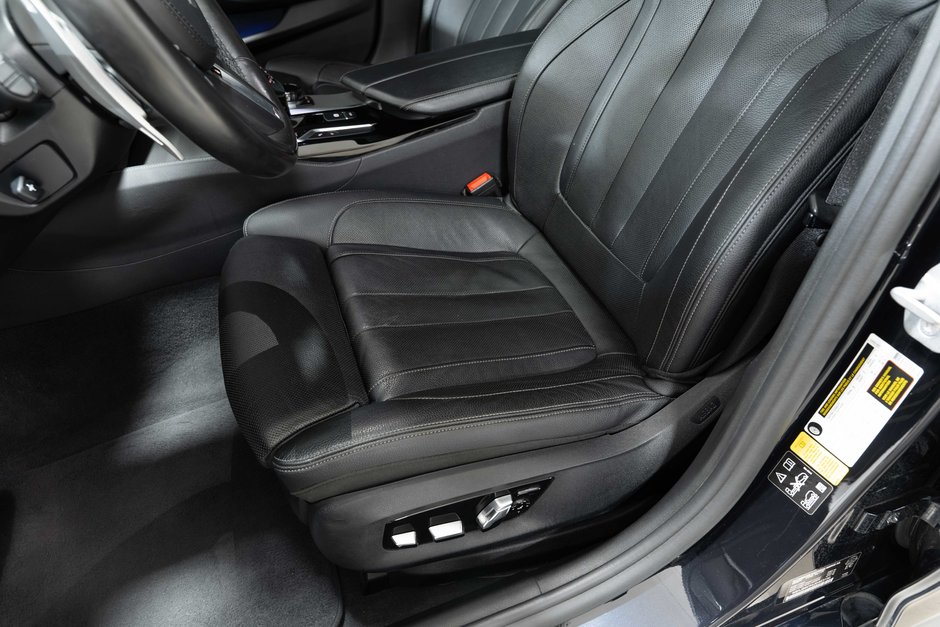 2018 BMW 5 Series M550i xDrive-11