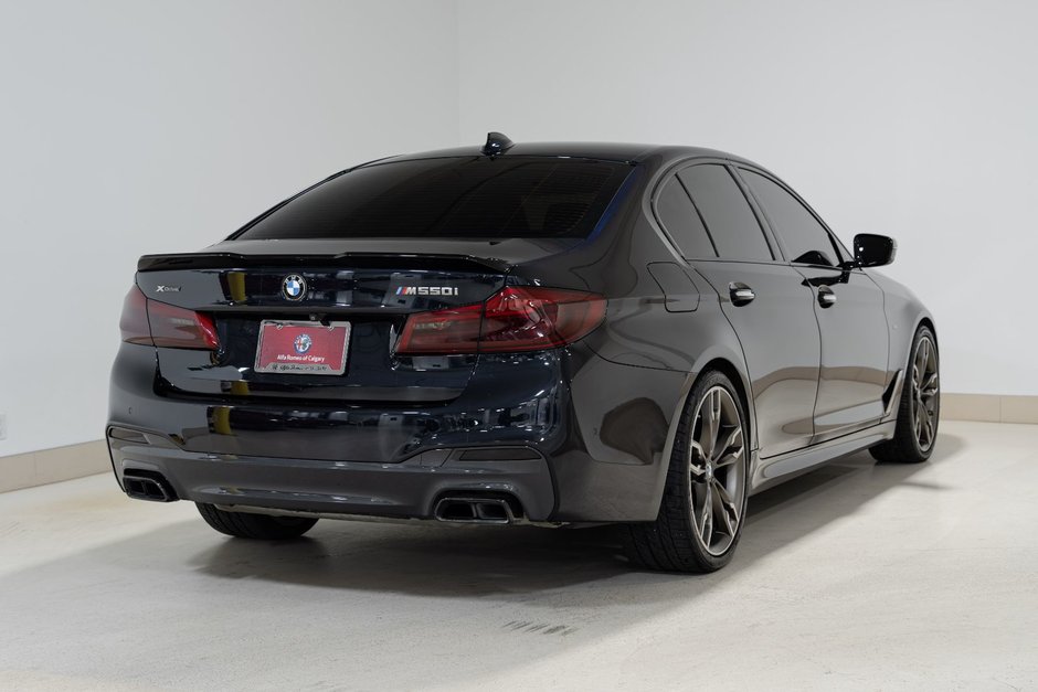 2018 BMW 5 Series M550i xDrive-4