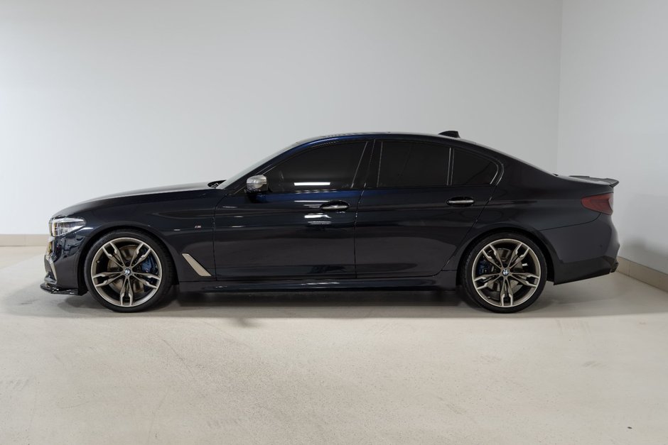 2018 BMW 5 Series M550i xDrive-8