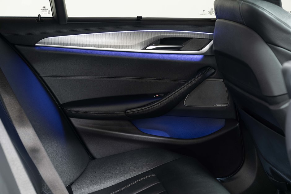 2018 BMW 5 Series M550i xDrive-29
