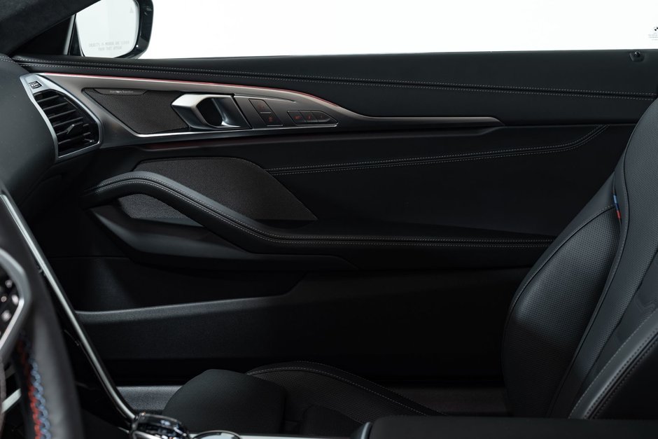 2025 BMW 8 Series M850i xDrive-13
