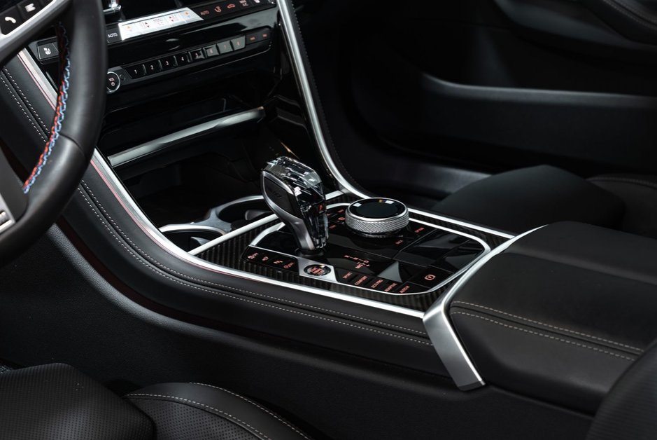 2025 BMW 8 Series M850i xDrive-15