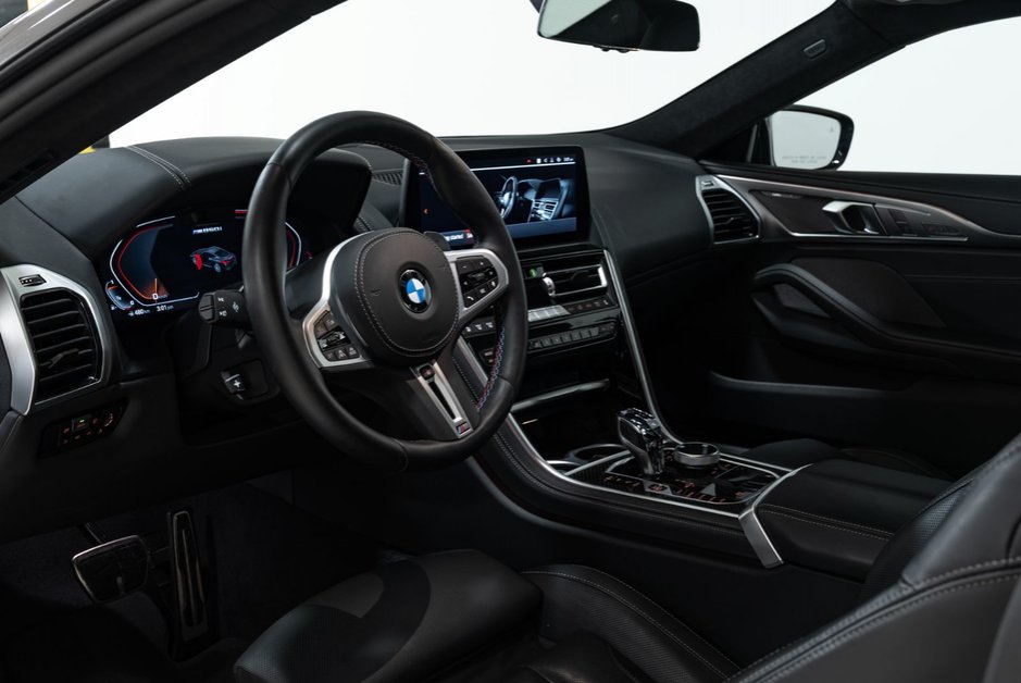 2025 BMW 8 Series M850i xDrive-14