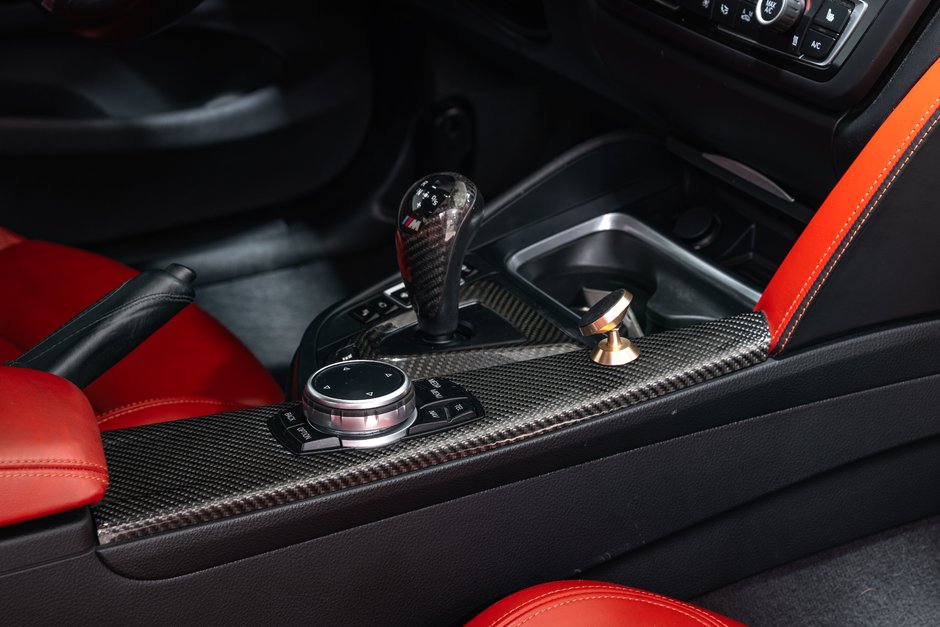 2015 BMW M4 Coupe-25