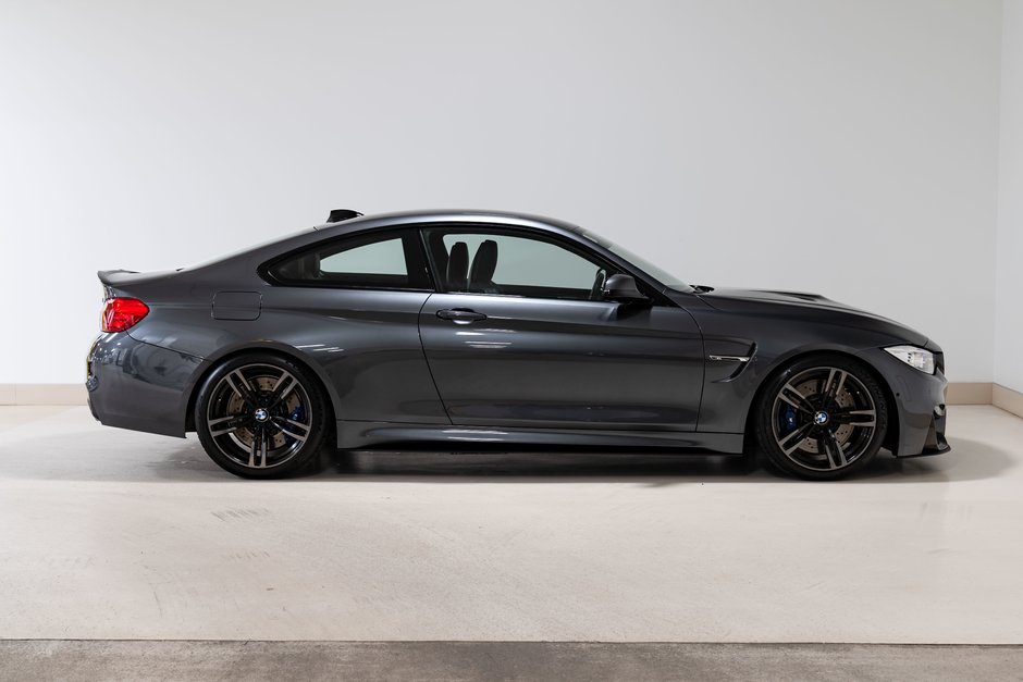 2017 BMW M4 Coupe-3