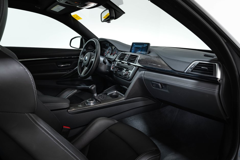 2017 BMW M4 Coupe-21