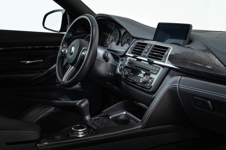 2017 BMW M4 Coupe-24