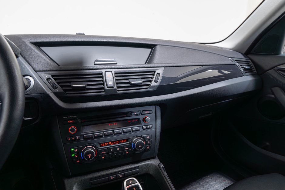 2012 BMW X1 28i-16