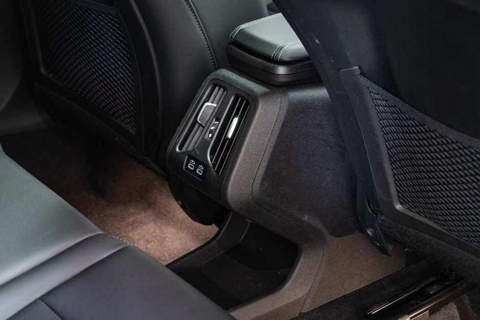 2024 BMW X1 xDrive28i-35