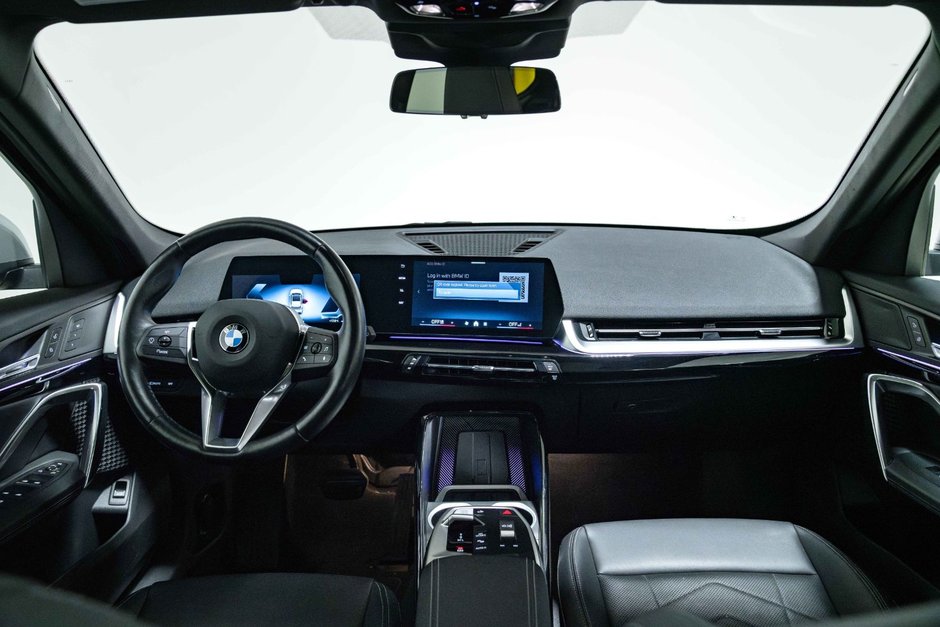 2024 BMW X1 xDrive28i-33