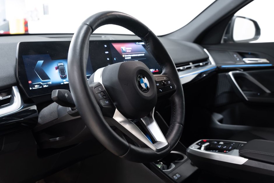 2025 BMW X2 xDrive28i-12