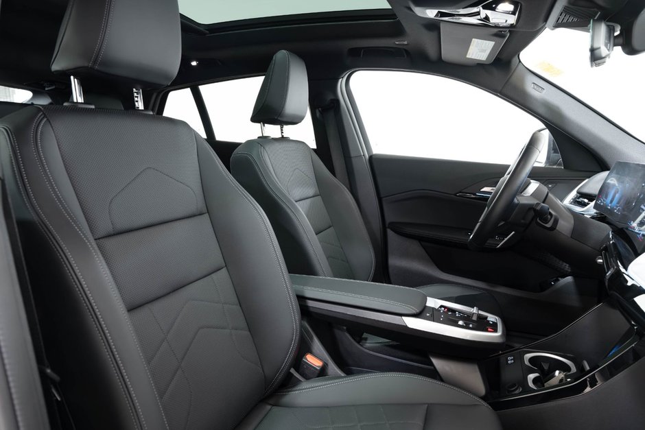 2025 BMW X2 xDrive28i-18