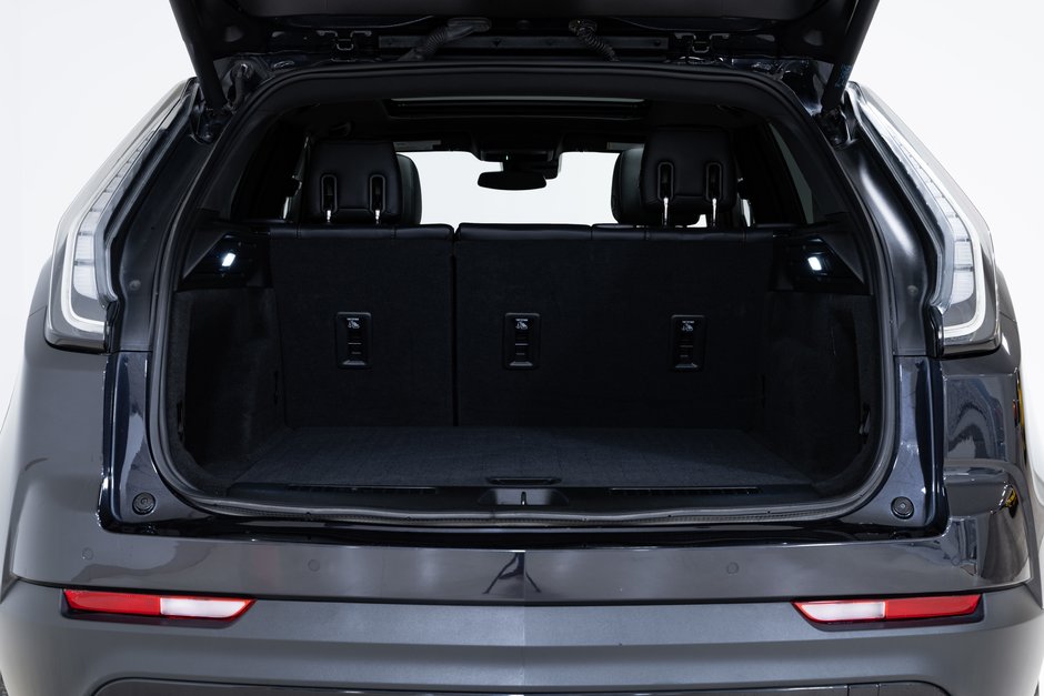 2023 Cadillac XT4 AWD Sport-6
