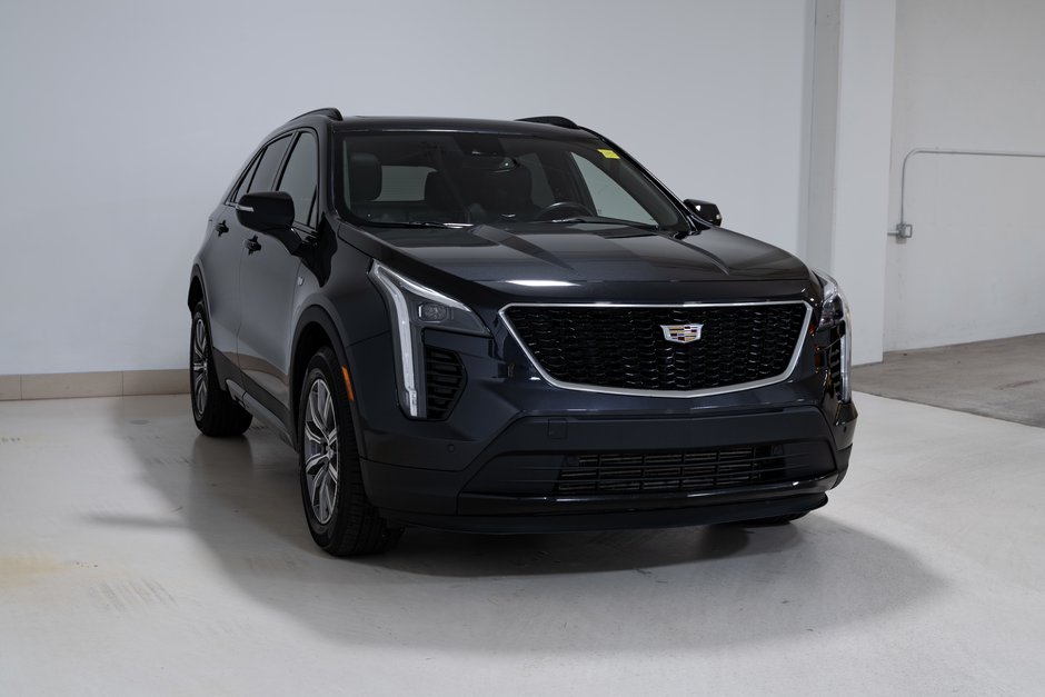 2023 Cadillac XT4 AWD Sport-2