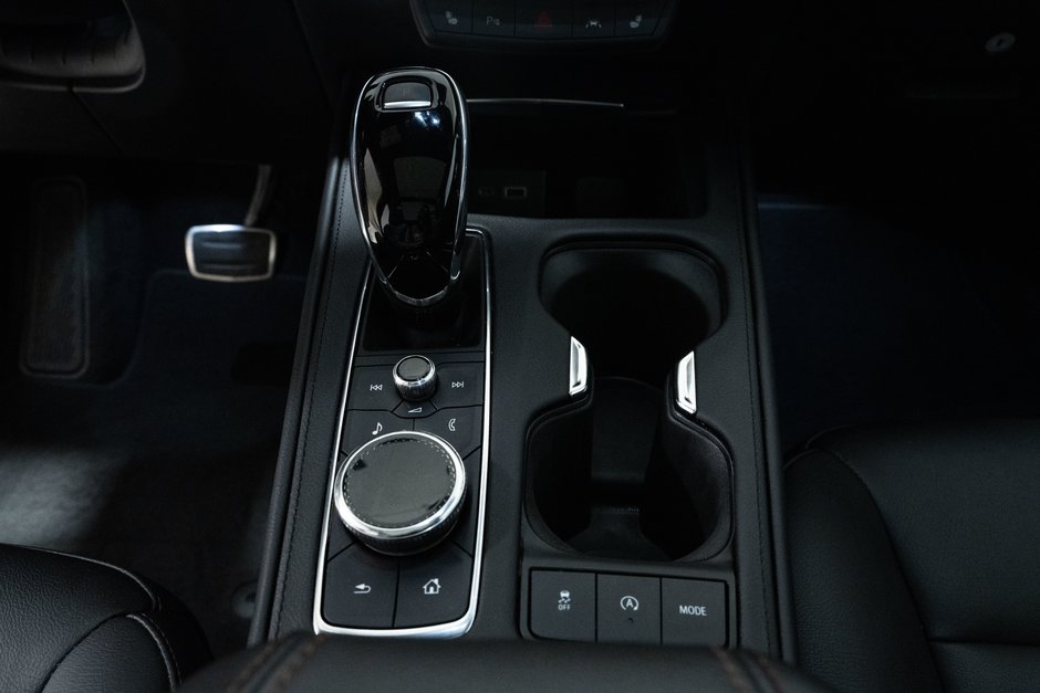 2023 Cadillac XT4 AWD Sport-17