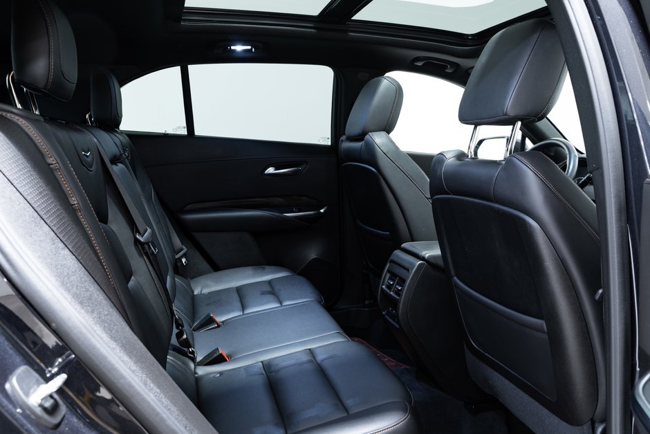 2023 Cadillac XT4 AWD Sport-25
