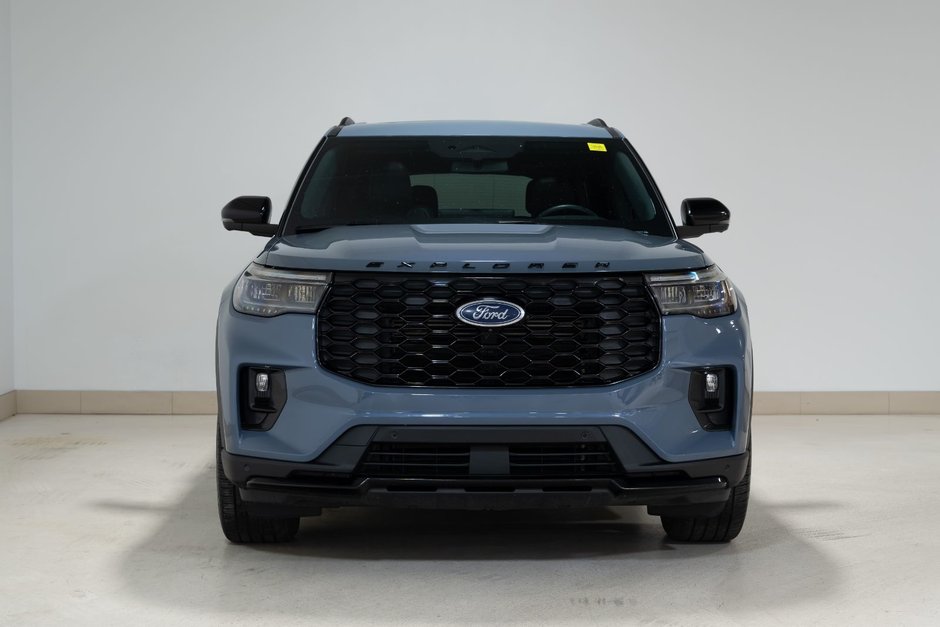 2025 Ford Explorer ST-Line-1