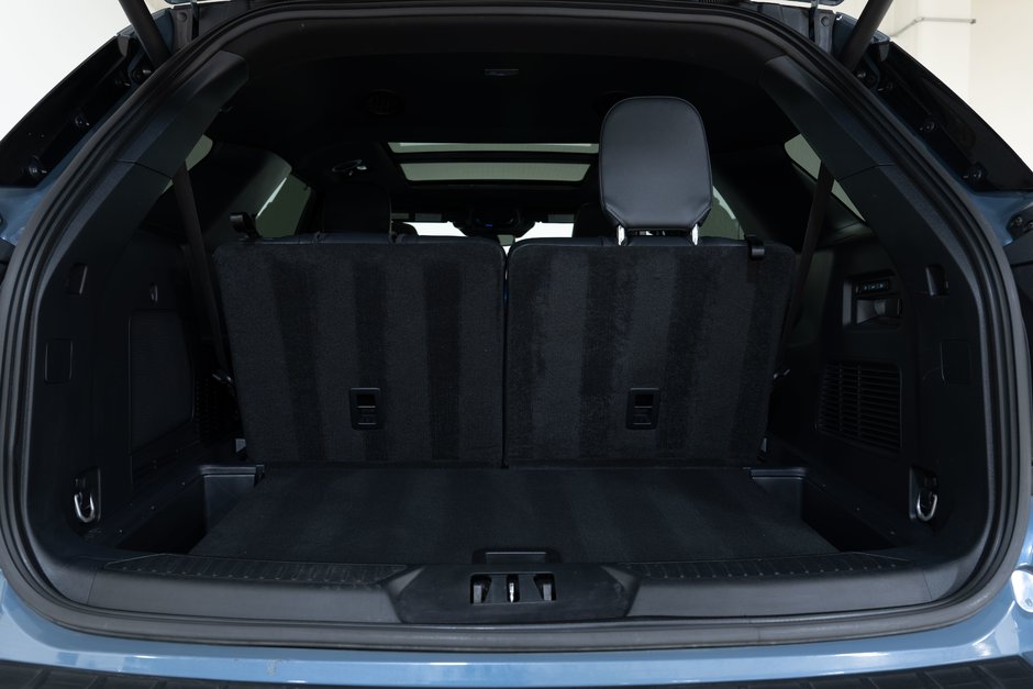 2025 Ford Explorer ST-Line-6