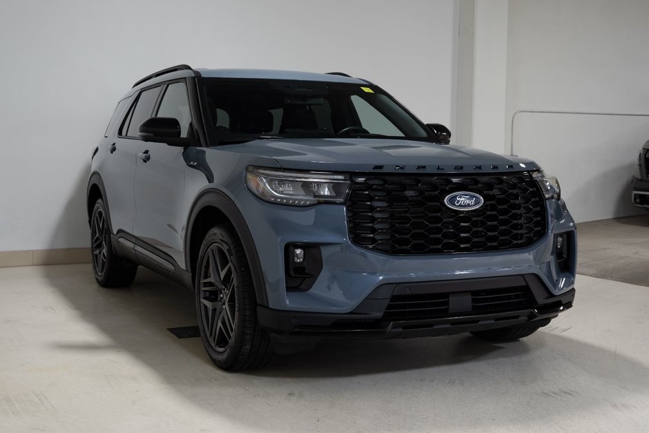 2025 Ford Explorer ST-Line-2
