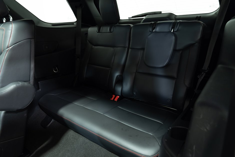 2025 Ford Explorer ST-Line-27